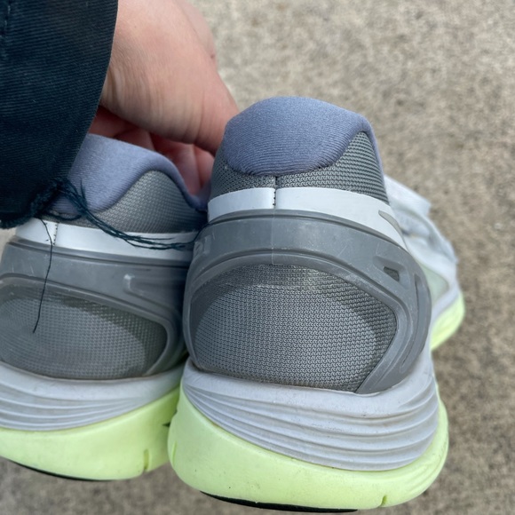 Nike Lunar Eclipse 4 Running Shoes Womens Size 10 Gray Athletic 629683-007 - Picture 12 of 13